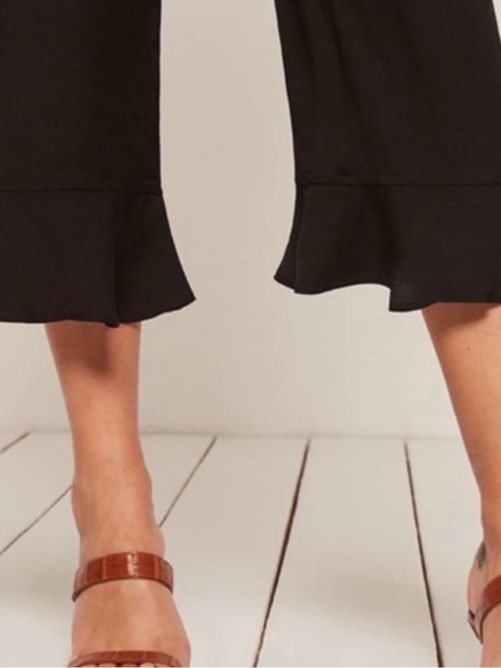 Reformation Ruffle Hem Naples Pant - Picture 2 of 6